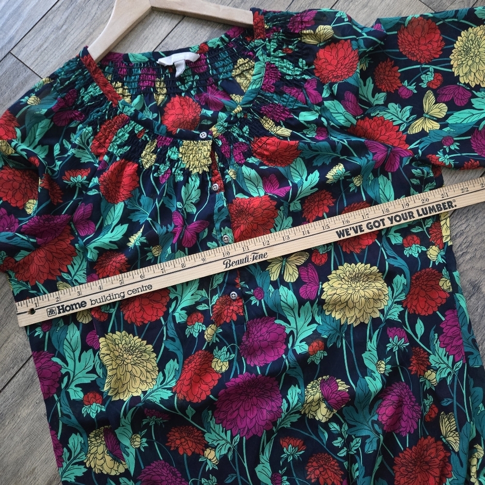 Banana Republic Smocked Floral Butterfly Womens Large Button Blouse Top - Picture 7 of 9